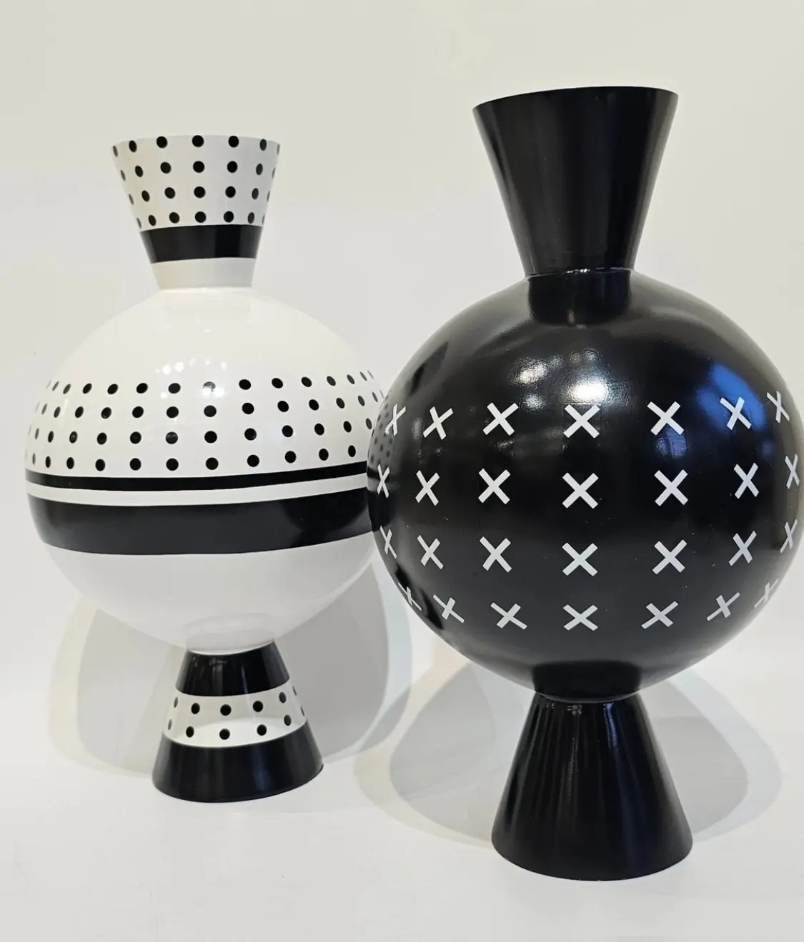 Black And White Vases — Handcrafted Export Product by NXTGENEXPORTS, Moradabad